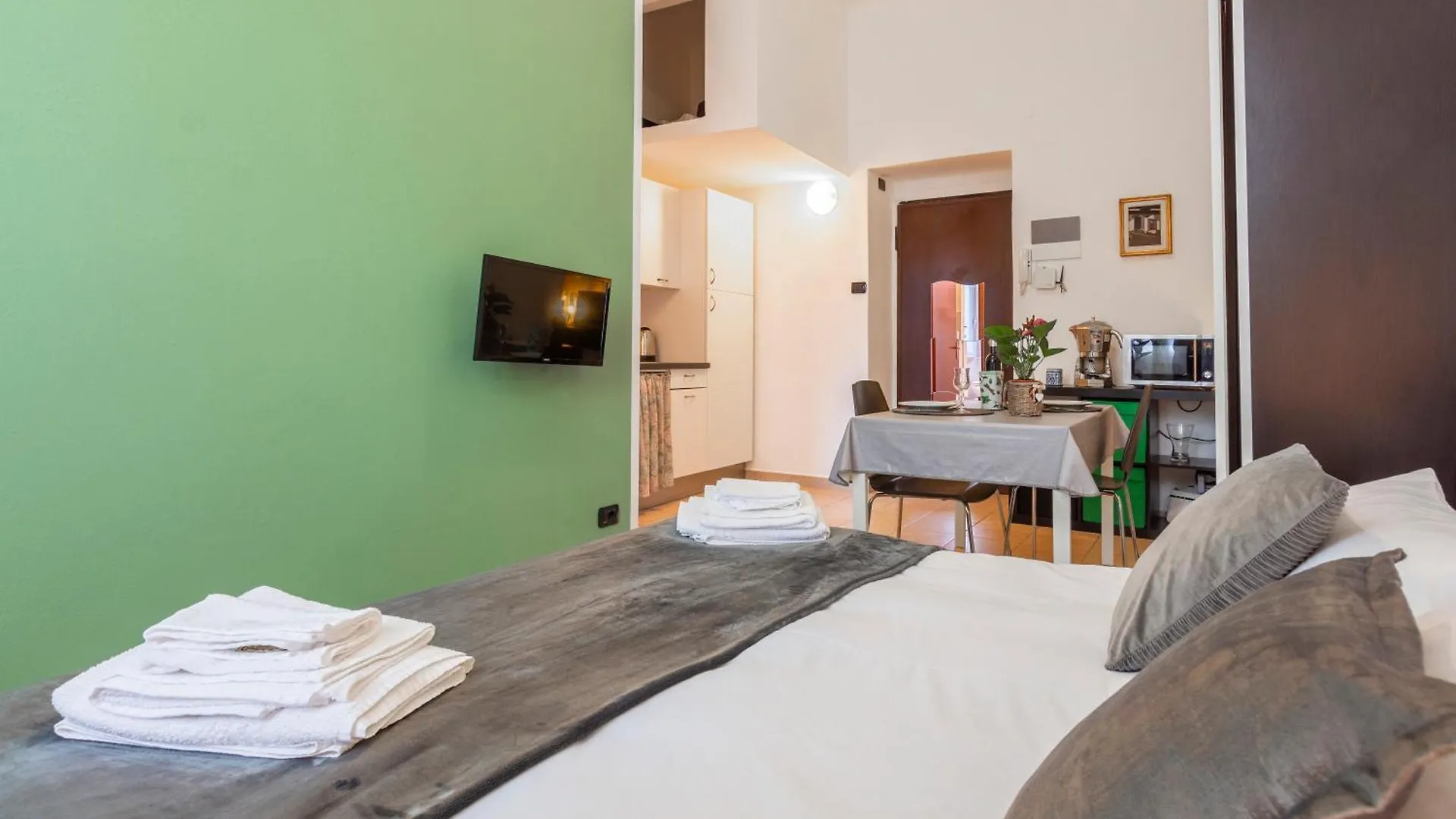 Apartment Deluxe Studio Milano