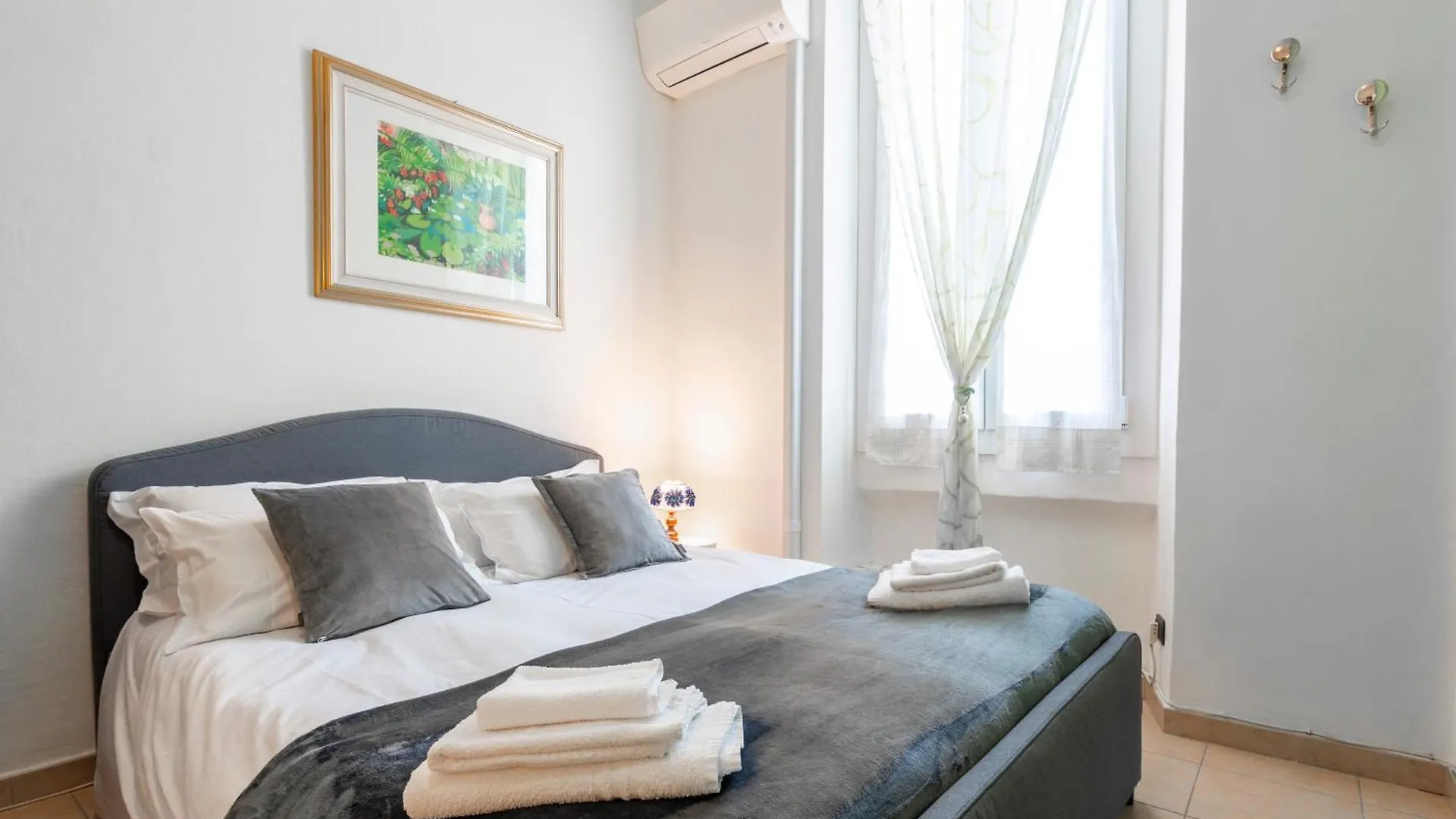 Deluxe Studio Milano 0*, Milan